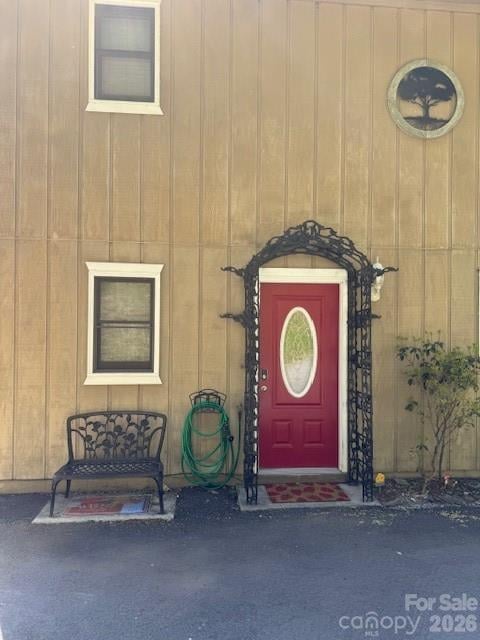 918 Plott Balsam Rd, Maggie Valley, NC 28751