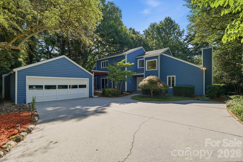 7045 Burlwood Rd, Charlotte, NC 28211