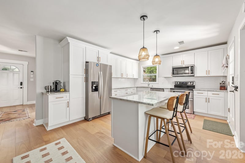 721 Rome Ct, Charlotte, NC 28209