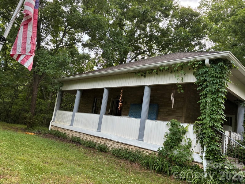 2051 Sutton Spring Rd, York, SC 29745