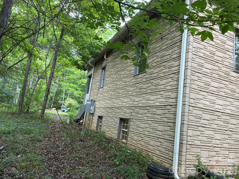 2051 Sutton Spring Rd, York, SC 29745