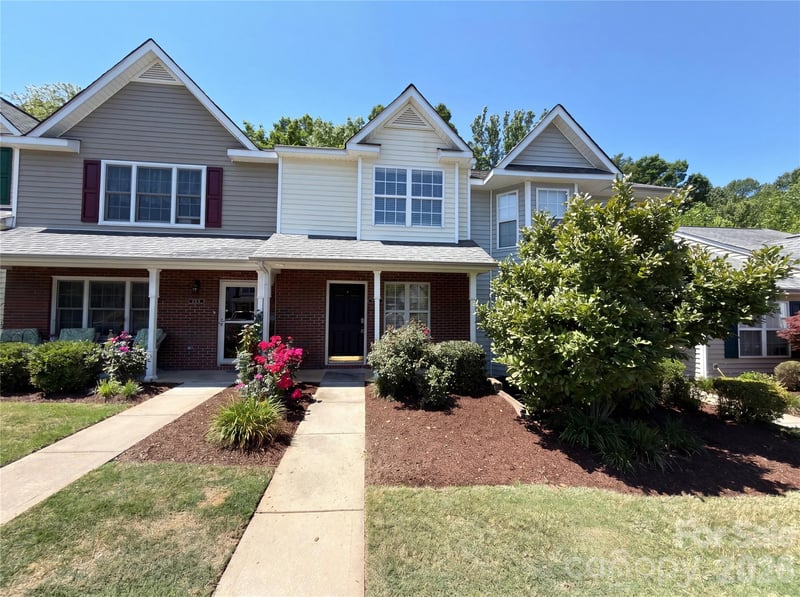 7395 Sun Dance Dr, Fort Mill, SC 29707