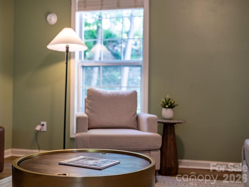 1 Pickwick Rd, Asheville, NC 28803