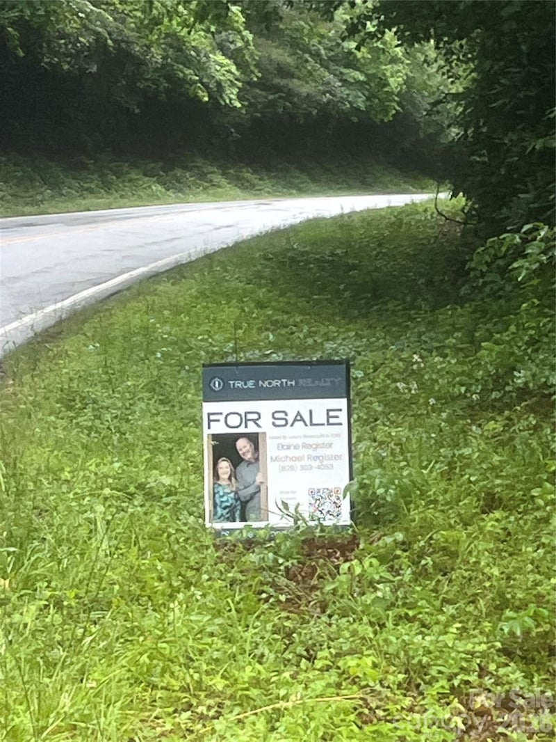 5924 Adako Rd, Lenoir, NC 28645