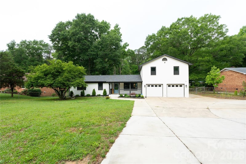 833 Knowles Dr, Dallas, NC 28034