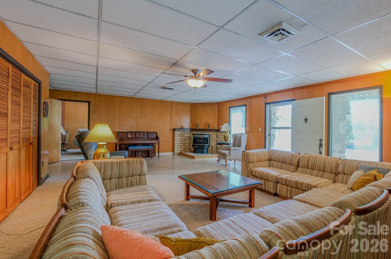 22 Tilson Trl, Asheville, NC 28805
