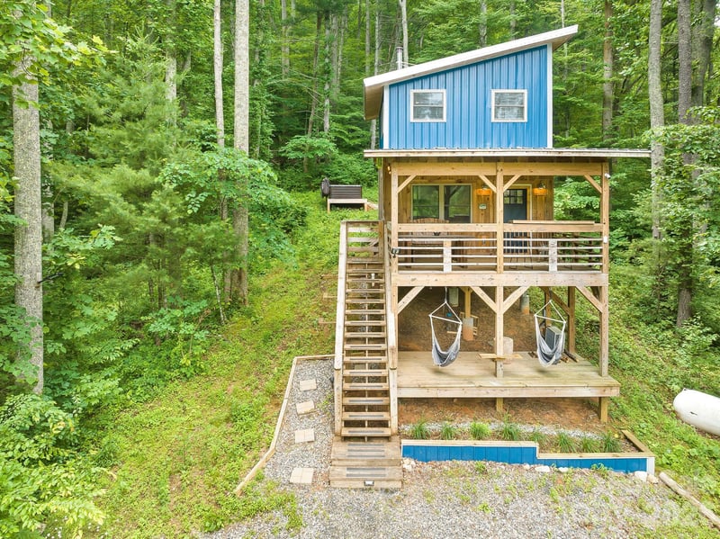 2504 Upper Paw Paw Rd, Marshall, NC 28753