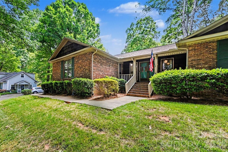 5523 Beaver Dam Ln, Mint Hill, NC 28227