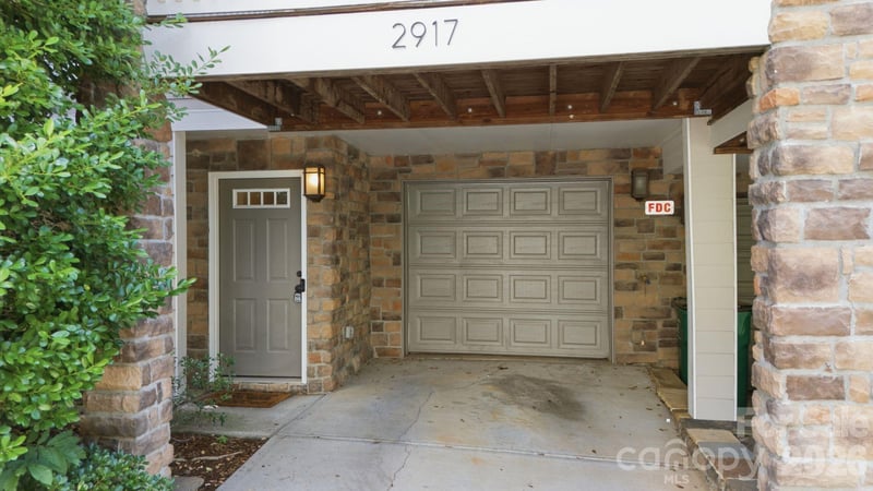 2917 Craftsman Ln, Charlotte, NC 28204