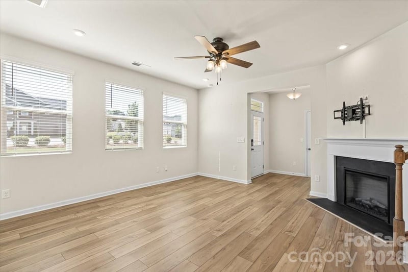 4529 Iron Oak Ln, Charlotte, NC 28269