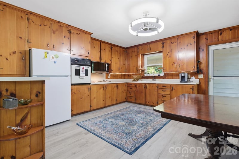 4411 Us 221 Hw, Forest City, NC 28043