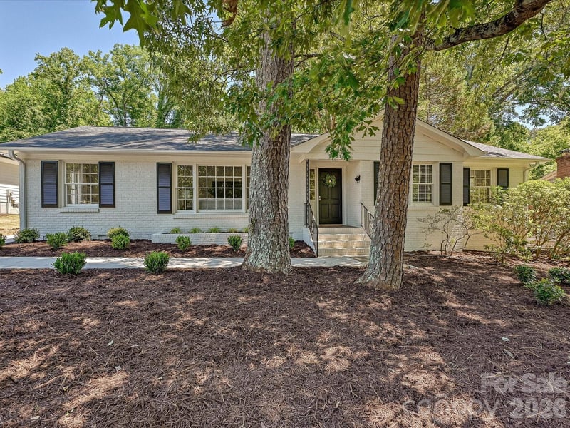 5501 Farmbrook Dr, Charlotte, NC 28210