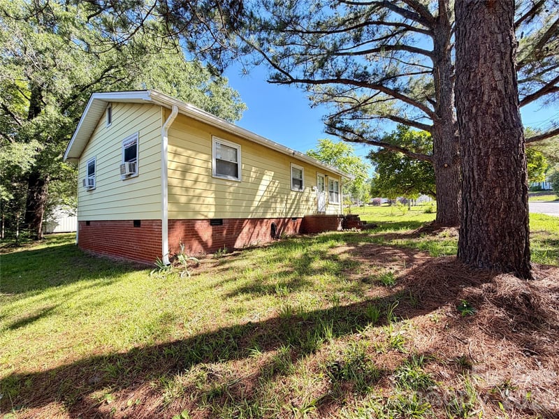 112 Academy Ave, Concord, NC 28025