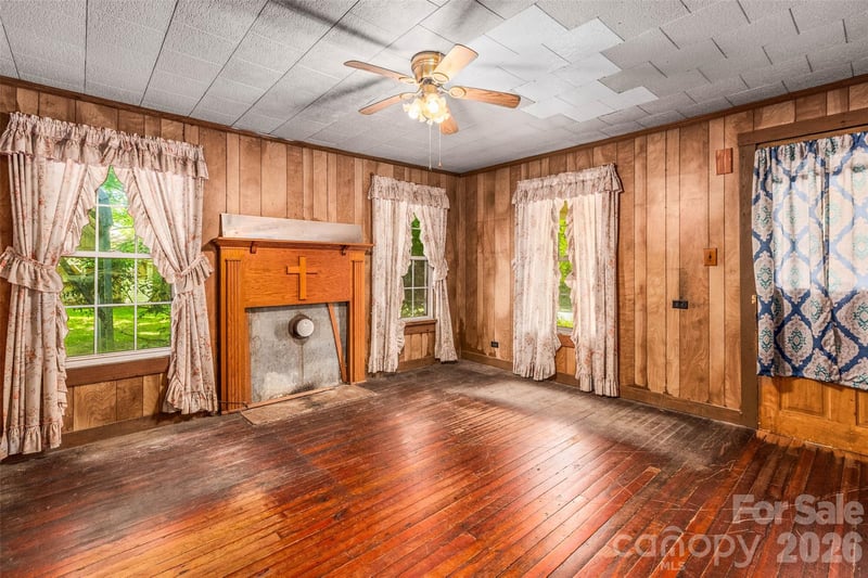 128 John Deere Dr, Harmony, NC 28634