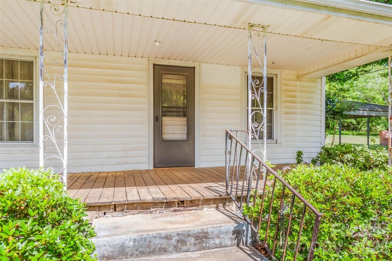 128 John Deere Dr, Harmony, NC 28634