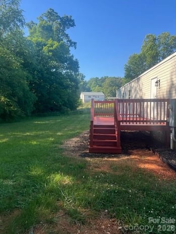 547 Indian Hill Rd, Olin, NC 28660