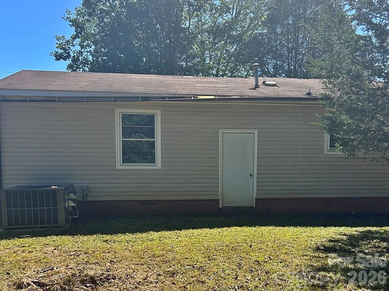 667 Kilborne Dr, Gastonia, NC 28052