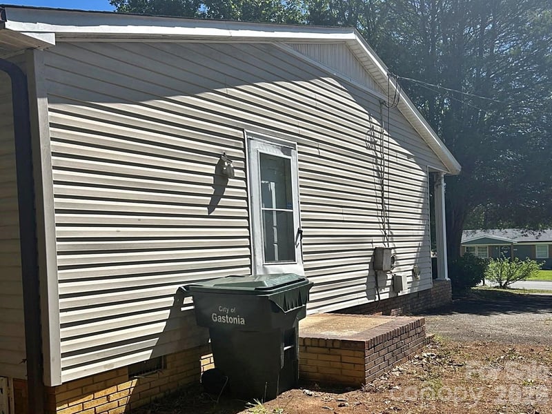 667 Kilborne Dr, Gastonia, NC 28052