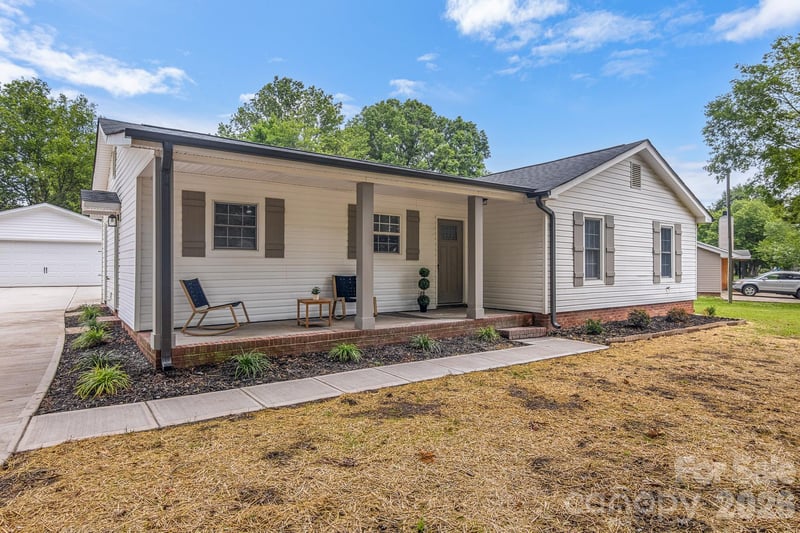 12101 Charing Grove Ln, Charlotte, NC 28273