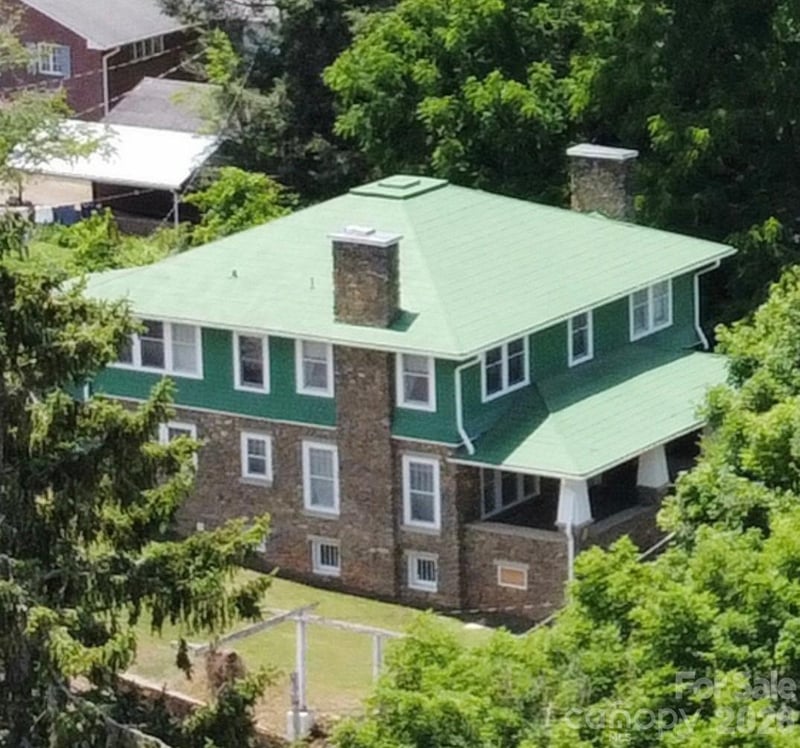 131 Church St, Waynesville, NC 28786