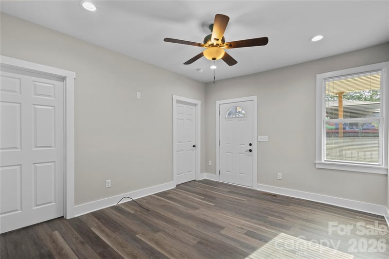 106 Dean St, Gastonia, NC 28052