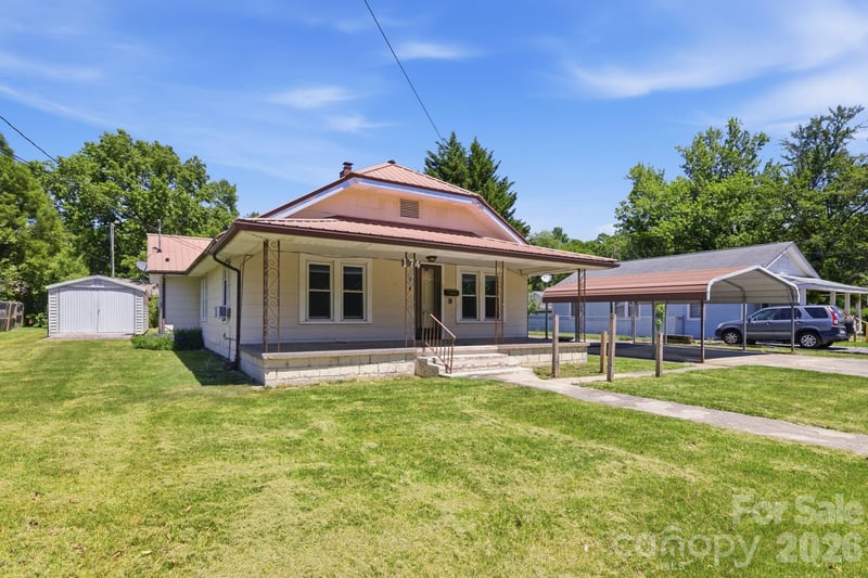 174 Hazelwood Ave, Waynesville, NC 28786