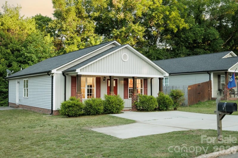 236 Cabarrus Ave, Concord, NC 28025