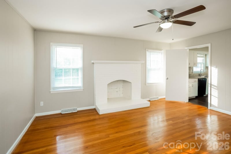 7114 Fox Hunt Rd, Charlotte, NC 28212