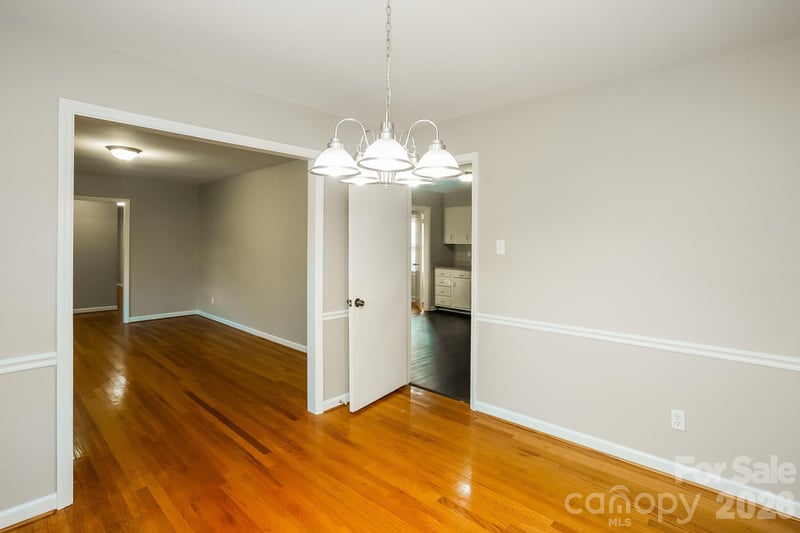 7114 Fox Hunt Rd, Charlotte, NC 28212