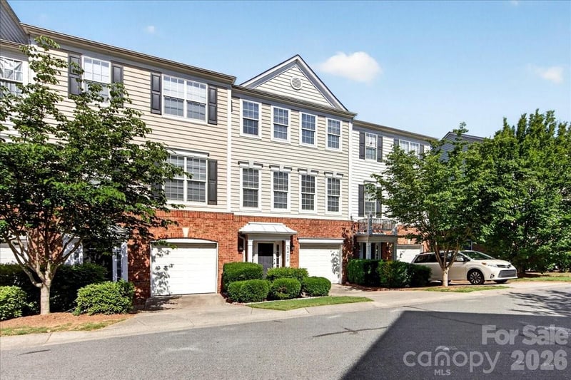 5426 Dockery Dr, Charlotte, NC 28209