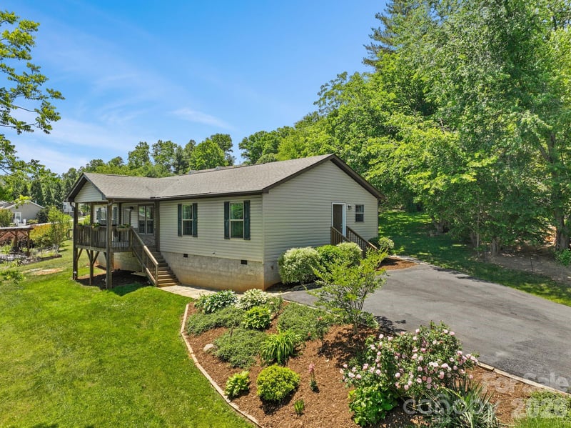 40 New Elijah Way, Fletcher, NC 28732