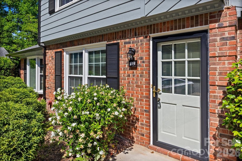 109 Angela Ct, Fort Mill, SC 29715