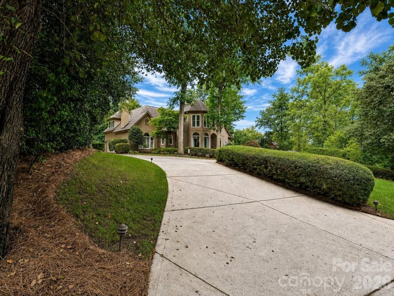 4725 Old Course Dr, Charlotte, NC 28277
