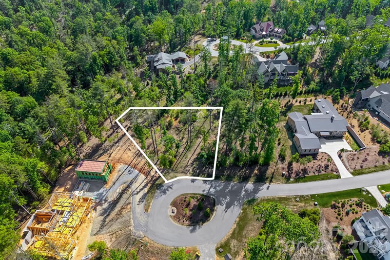 325 Flowering Vine Ct, Asheville, NC 28803