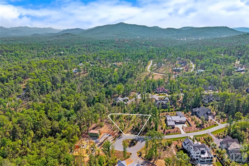 325 Flowering Vine Ct, Asheville, NC 28803