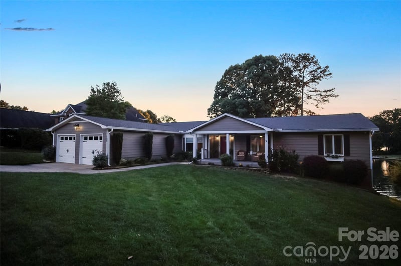 104 Doral Ct, Kings Mountain, NC 28086