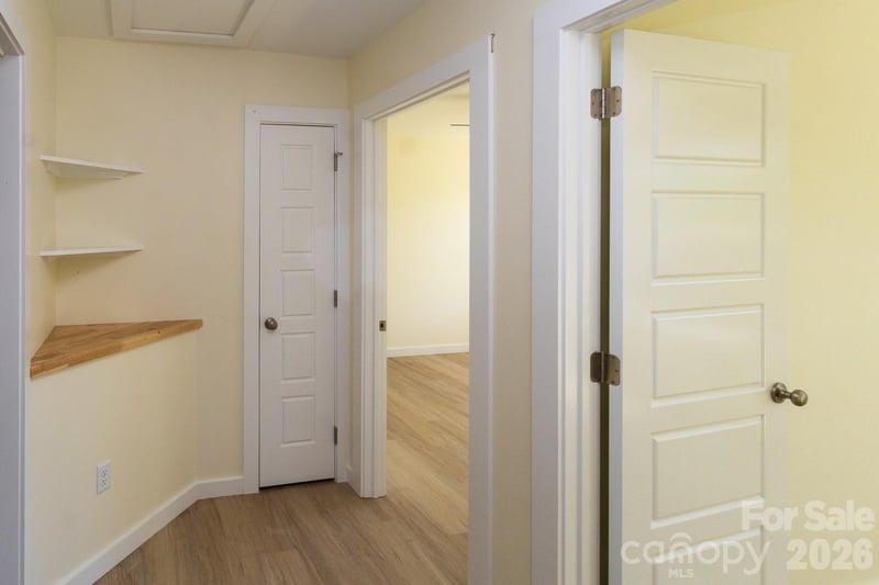 46 Vance Ave, Black Mountain, NC 28711