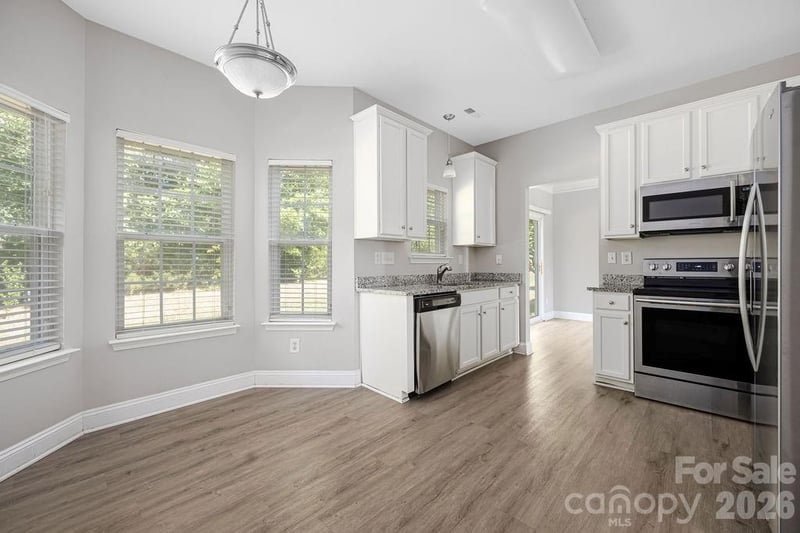 5834 Timbertop Ln, Charlotte, NC 28215