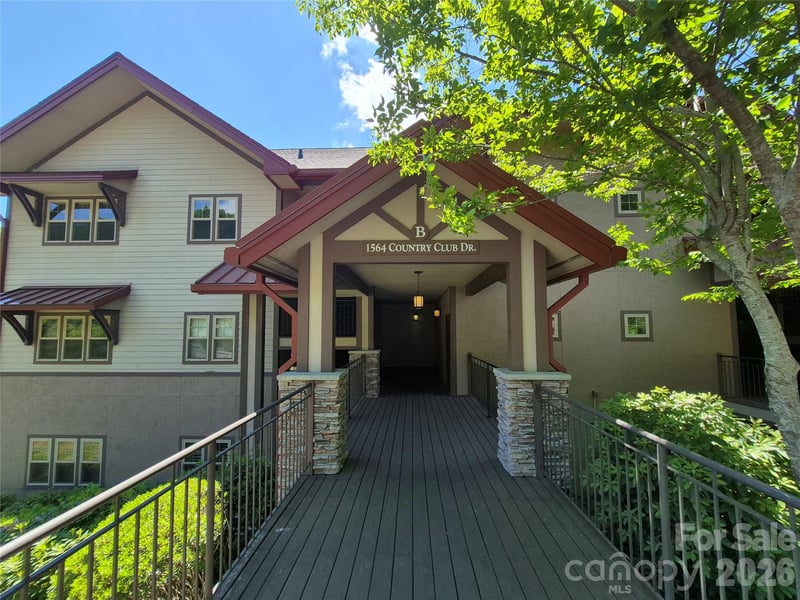 1564 Country Club Dr #B-301, Maggie Valley, NC 28751