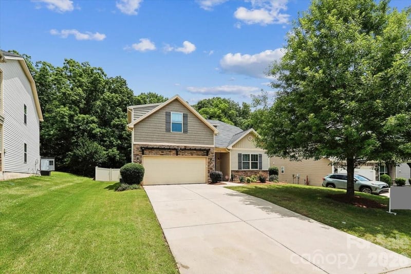 10214 Atkins Ridge Dr, Charlotte, NC 28213