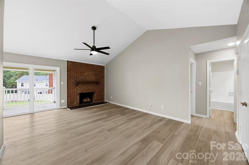 9320 South Vicksburg Park Ct, Charlotte, NC 28210