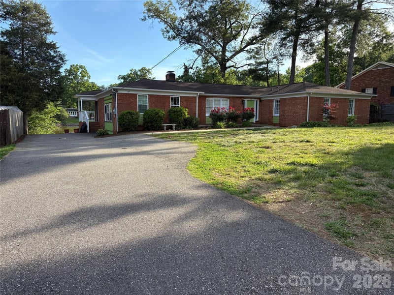 622 Carolina Ave, Statesville, NC 28677