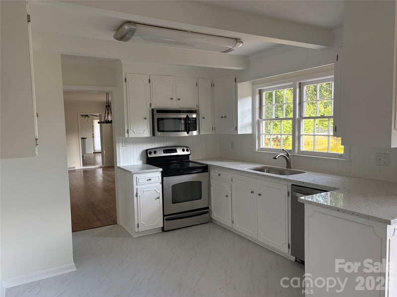 622 Carolina Ave, Statesville, NC 28677