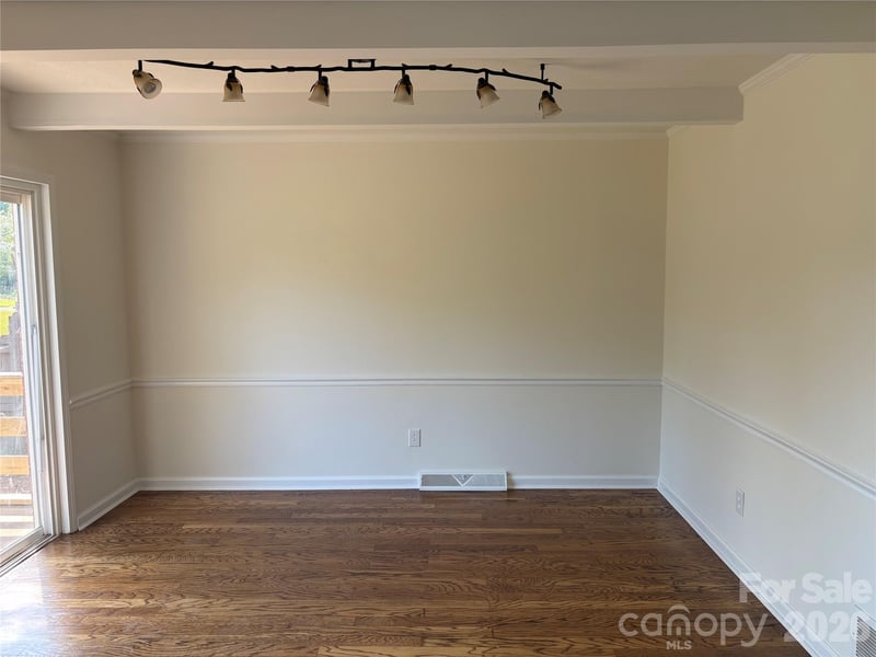 622 Carolina Ave, Statesville, NC 28677