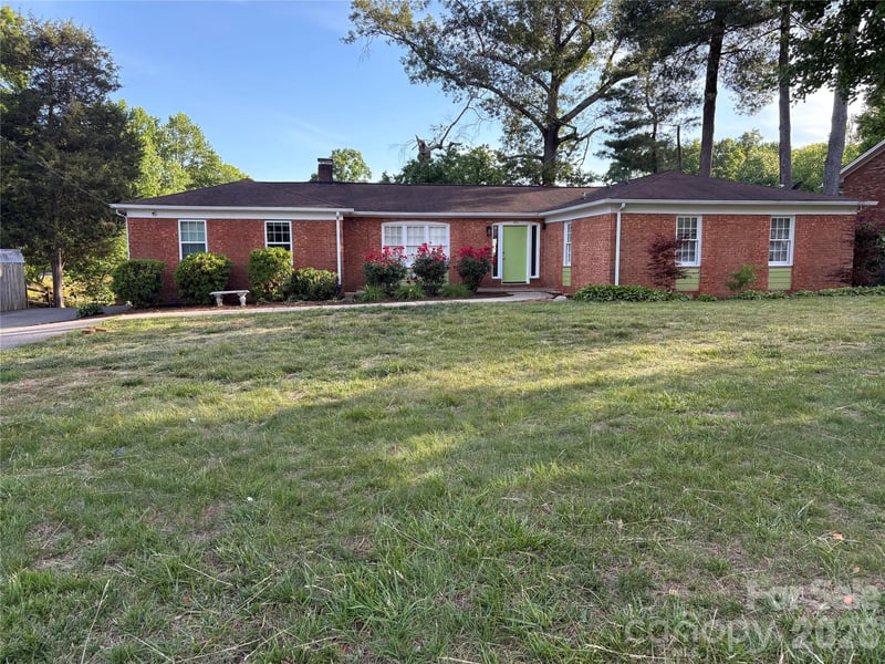 622 Carolina Ave, Statesville, NC 28677