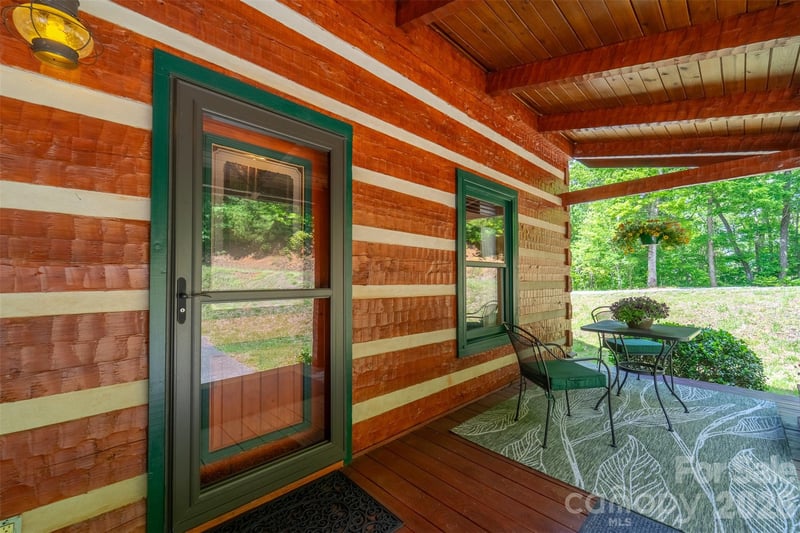 468 Old Yellow Branch Rd, Robbinsville, NC 28771