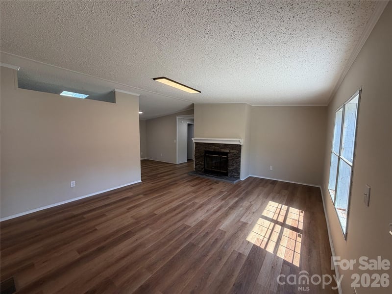 222 Maine Ave, Bessemer City, NC 28016