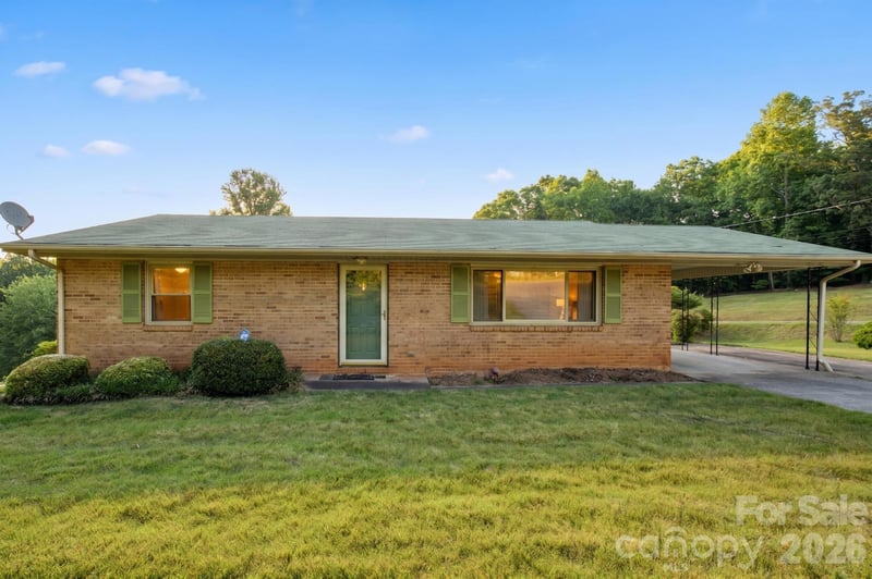 4024 Piney Rd, Morganton, NC 28655