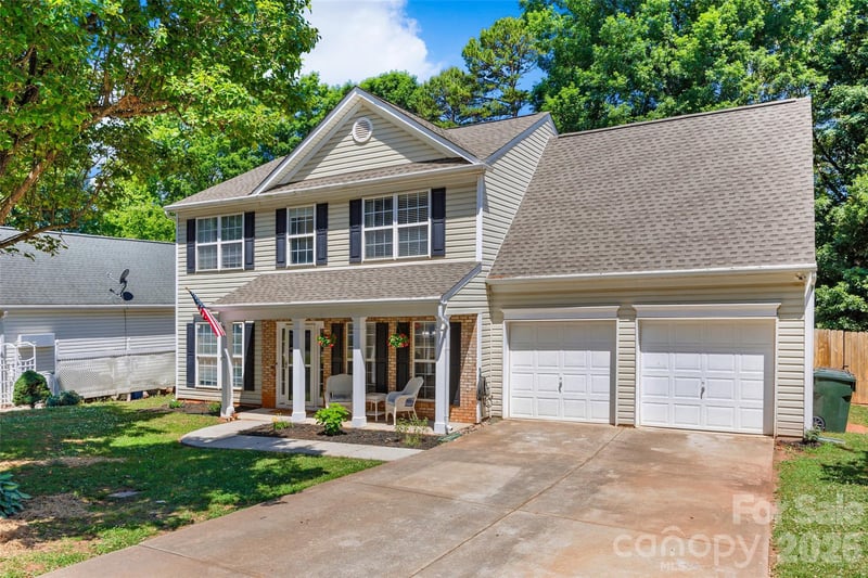 570 Saddlebrook Dr, Rock Hill, SC 29730