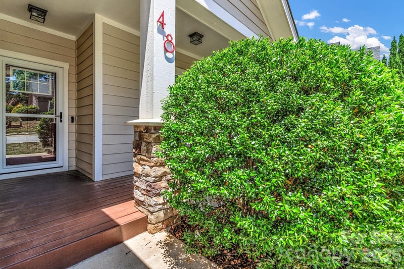 48 Asher Ln, Arden, NC 28704
